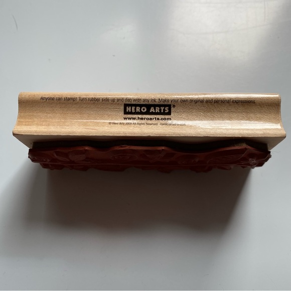 Leaf Branch Border Stamp by  « Hero Arts » - Picture 4 of 6